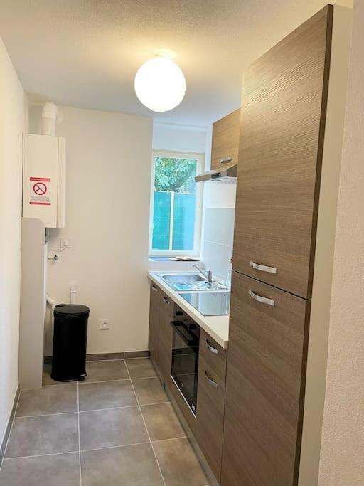 Rm-0 - Appartement F2 Au Rdc A Mulhouse Pour 1-2 Pers Екстер'єр фото